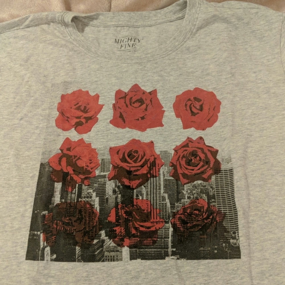 Never worn roses tshirt